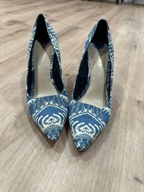 Nine West Blue Patterned Pointed-Toe Pumps